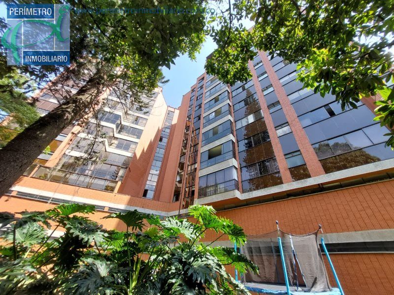 Apartamento en arriendo Antioquia Medellín Castropol 310 m2 Habitaciones 4 Baños 5 Garajes 3 Precio $10000000