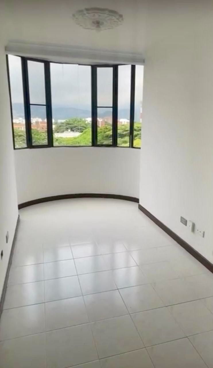 Apartamento en venta Valle Del Cauca Cali Los Portales - Nuevo Rey 90 m2 Habitaciones 3 Baños 2 Garajes 1 Precio $350000000