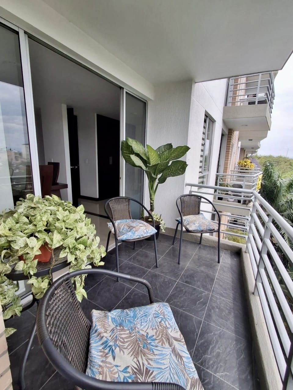 Apartamento en venta Valle Del Cauca Cali El Ingenio 97 m2 Habitaciones 3 Baños 3 Garajes 2 Precio $460000000