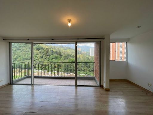 Apartamento en arriendo Antioquia Sabaneta Tres Esquinas 70 m2 Habitaciones 2 Baños 2 Garajes 1 Precio $2400000