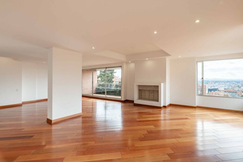 Apartamento en venta Cundinamarca Bogotá Los Rosales 204 m2 Habitaciones 3 Baños 3 Garajes 3 Precio $1780000000