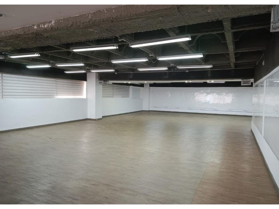 Oficina en arriendo Antioquia Itagüí Itagüí 379 m2 Habitaciones 0 Baños 1 Garajes 0 Precio $18950000