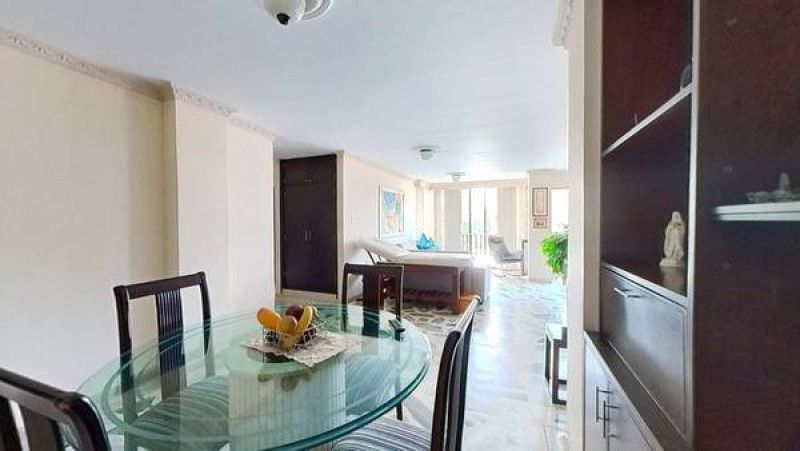 Apartamento en venta Valle Del Cauca Cali San Vicente 115 m2 Habitaciones 3 Baños 2 Garajes 1 Precio $437000000