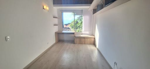 Casa en arriendo Antioquia Medellín San Lucas 400 m2 Habitaciones 4 Baños 6 Garajes 2 Precio $14500000