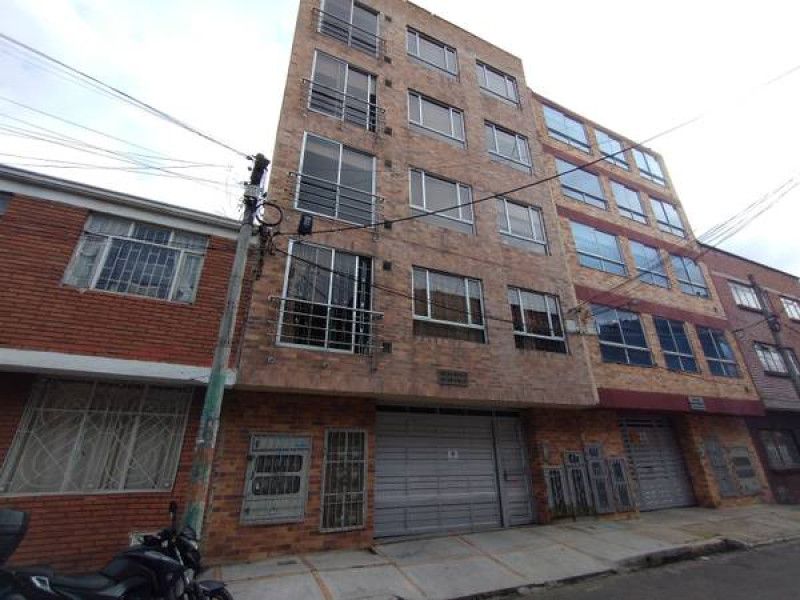 Apartamento en venta Cundinamarca Bogotá San Fernando Occidental 68 m2 Habitaciones 3 Baños 2 Garajes 1 Precio $351232000