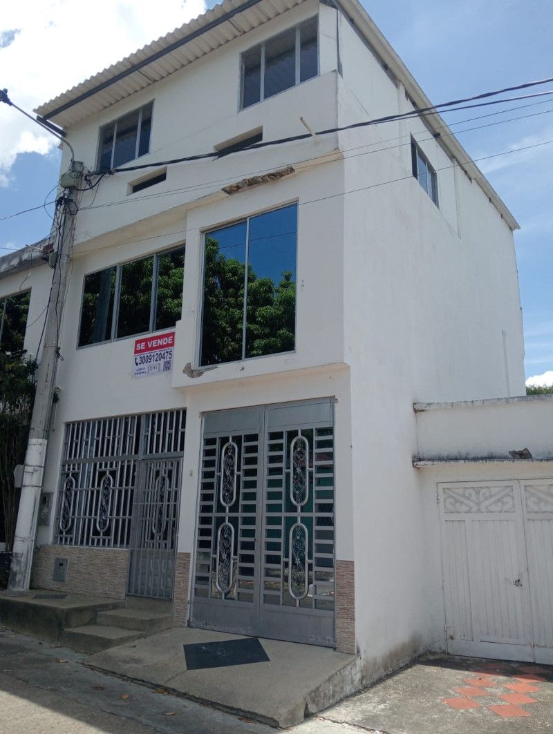 Casa en venta Cundinamarca Girardot Br Kennedy 156 m2 Habitaciones 7 Baños 4 Garajes 1 Precio $285000000