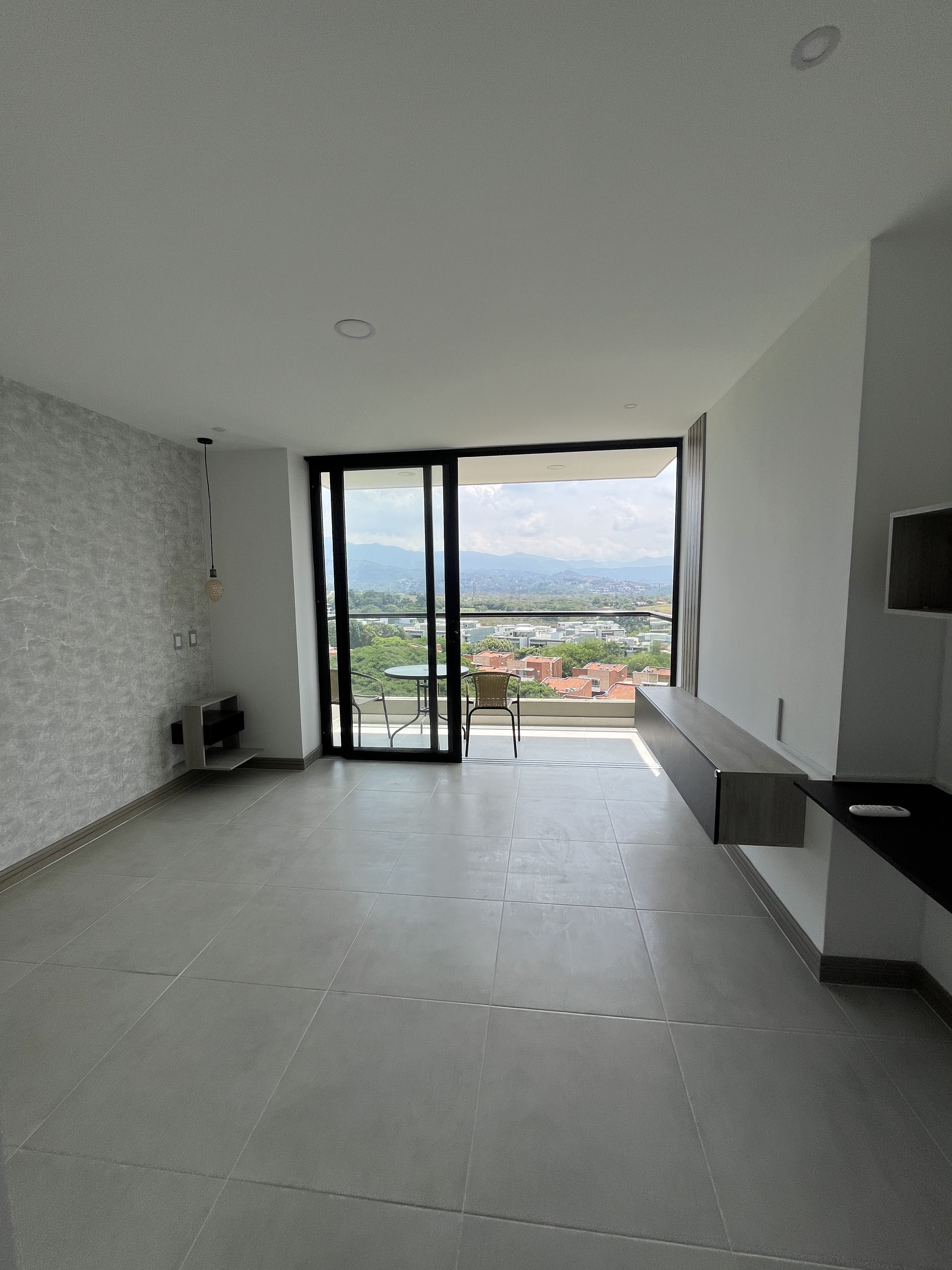 Apartaestudio en arriendo Valle Del Cauca Cali Conjunto Residencial Mirador De La Rivera 30 m2 Habitaciones 1 Baños 1 Garajes 0 Precio $2000000