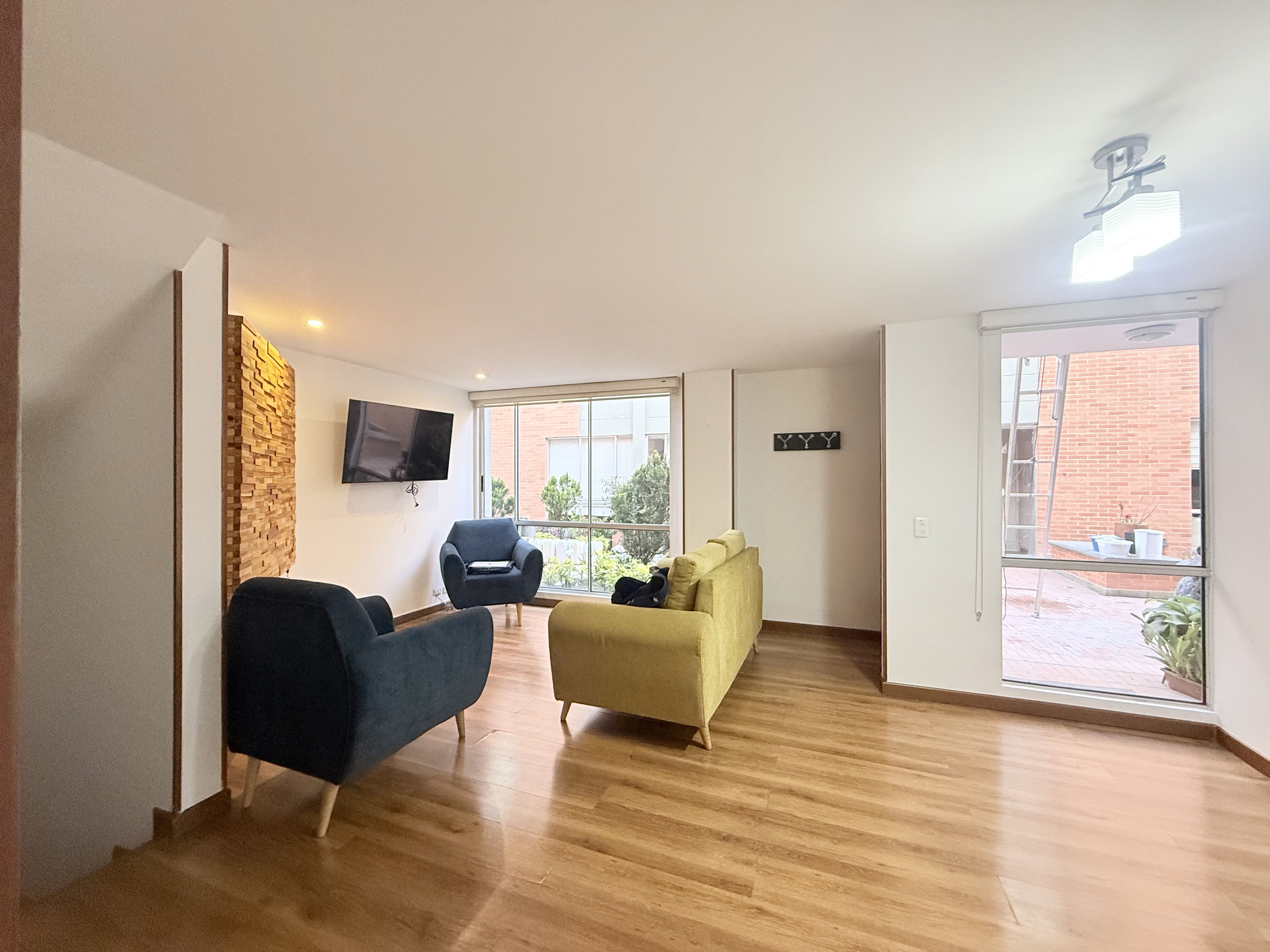 Casa en venta Cundinamarca Bogotá Cjr Bosques De La Alameda Eta I 110 m2 Habitaciones 3 Baños 2 Garajes 1 Precio $480000000