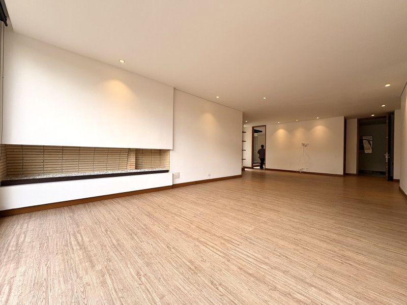 Apartamento en venta Cundinamarca Bogotá Santa Ana Oriental 157 m2 Habitaciones 2 Baños 3 Garajes 2 Precio $2197000000