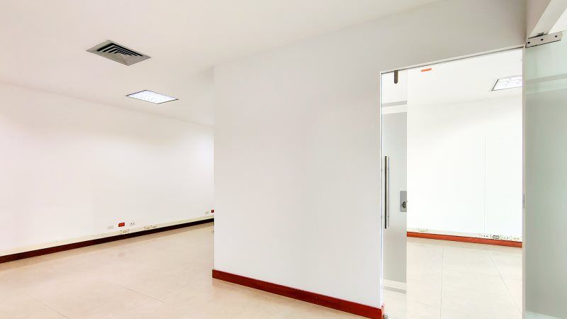 Oficina en arriendo Antioquia Medellín La Florida 67 m2 Habitaciones 0 Baños 1 Garajes 2 Precio $5500000