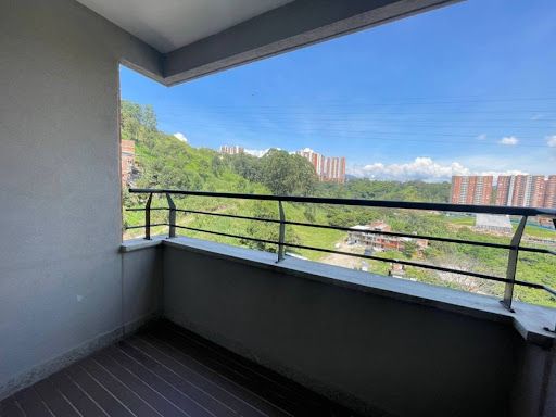 Apartamento en arriendo Antioquia Itagüí Vereda El Porvenir 65 m2 Habitaciones 3 Baños 2 Garajes 1 Precio $2300000