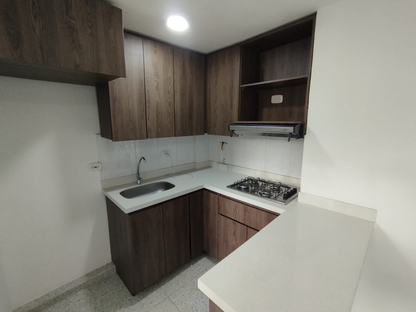 Apartamento en arriendo Antioquia Medellín Naranjitos 40 m2 Habitaciones 2 Baños 1 Garajes 0 Precio $1300000