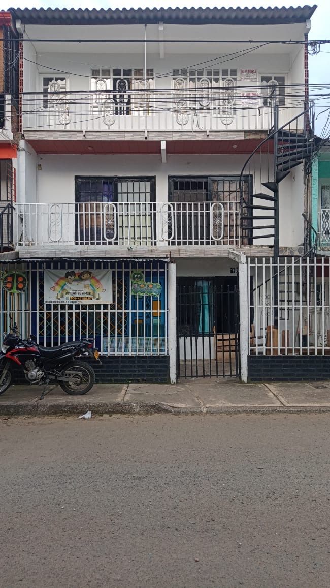 Casa en venta Valle Del Cauca Jamundí Br Sachamate 127 m2 Habitaciones 6 Baños 6 Garajes 0 Precio $430000000