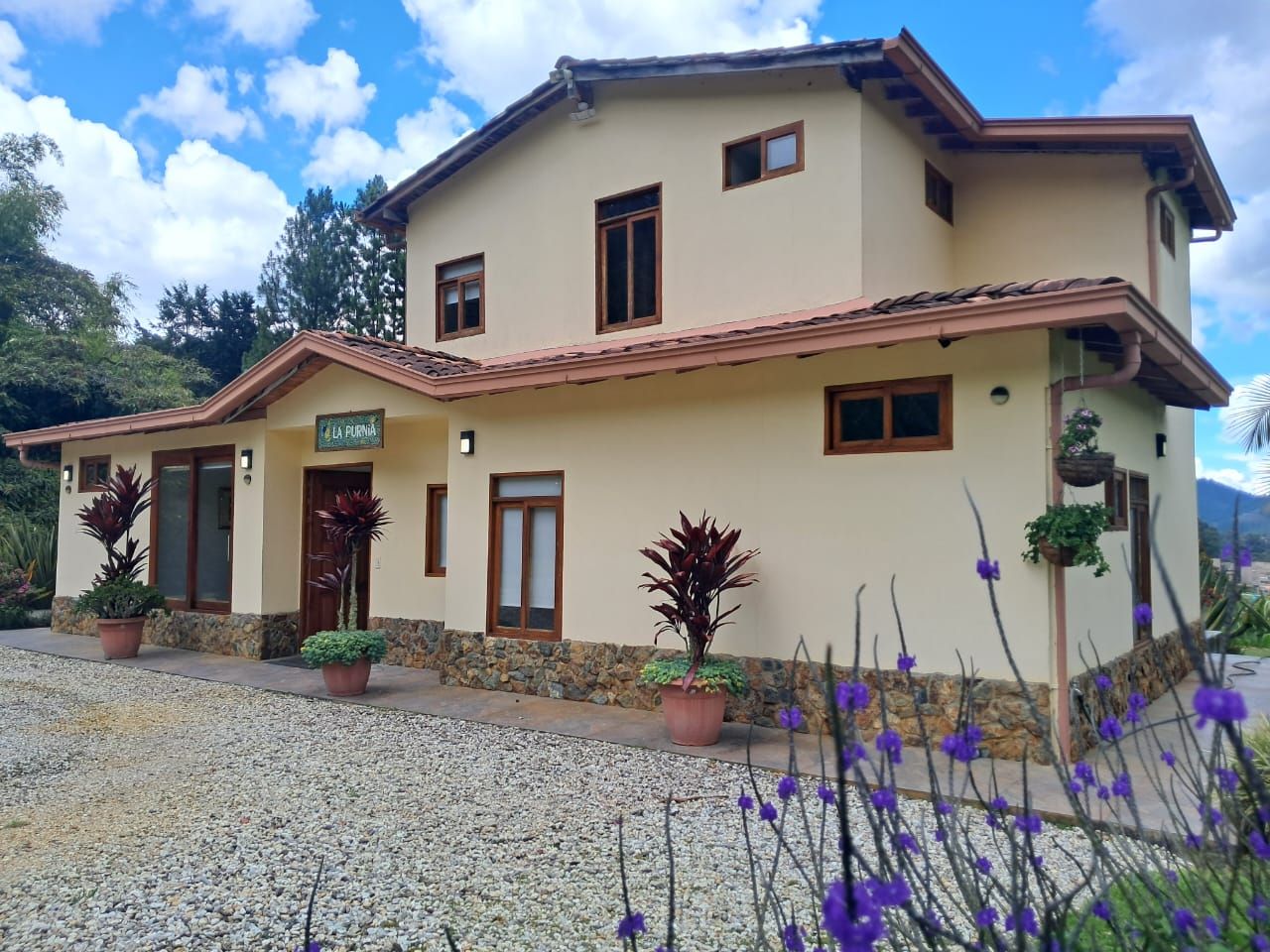 Finca en arriendo Antioquia El Retiro El Retiro 220 m2 Habitaciones 4 Baños 4 Garajes 2 Precio $7000000