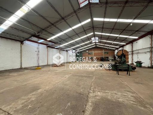 Bodega en arriendo Antioquia Envigado Primavera 1080 m2 Habitaciones 0 Baños 3 Garajes 2 Precio $45190000