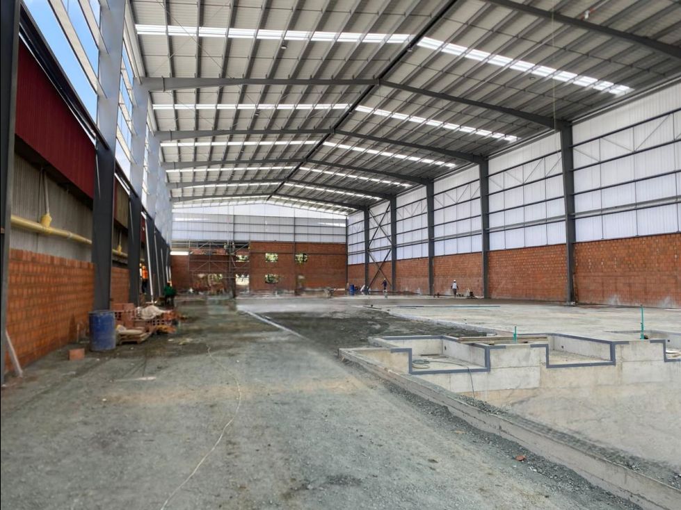 Bodega en arriendo Valle Del Cauca Cali Urbanización La Flora 3000 m2 Habitaciones 0 Baños 6 Garajes 3 Precio $100000000