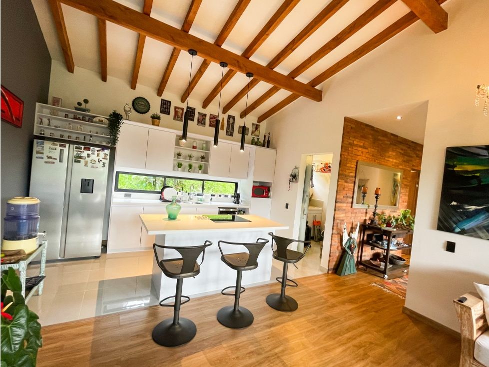 Finca en arriendo Antioquia Medellín Medellín 168 m2 Habitaciones 3 Baños 3 Garajes 6 Precio $14000000