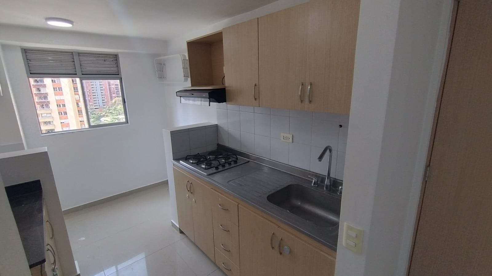 Apartamento en venta Antioquia Itagüí Cr Torres De Barcelona 76 m2 Habitaciones 3 Baños 2 Garajes 1 Precio $400000000