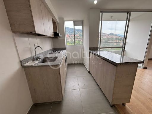 Apartamento en arriendo Antioquia Medellín Blanquizal 61 m2 Habitaciones 2 Baños 2 Garajes 1 Precio $2550000