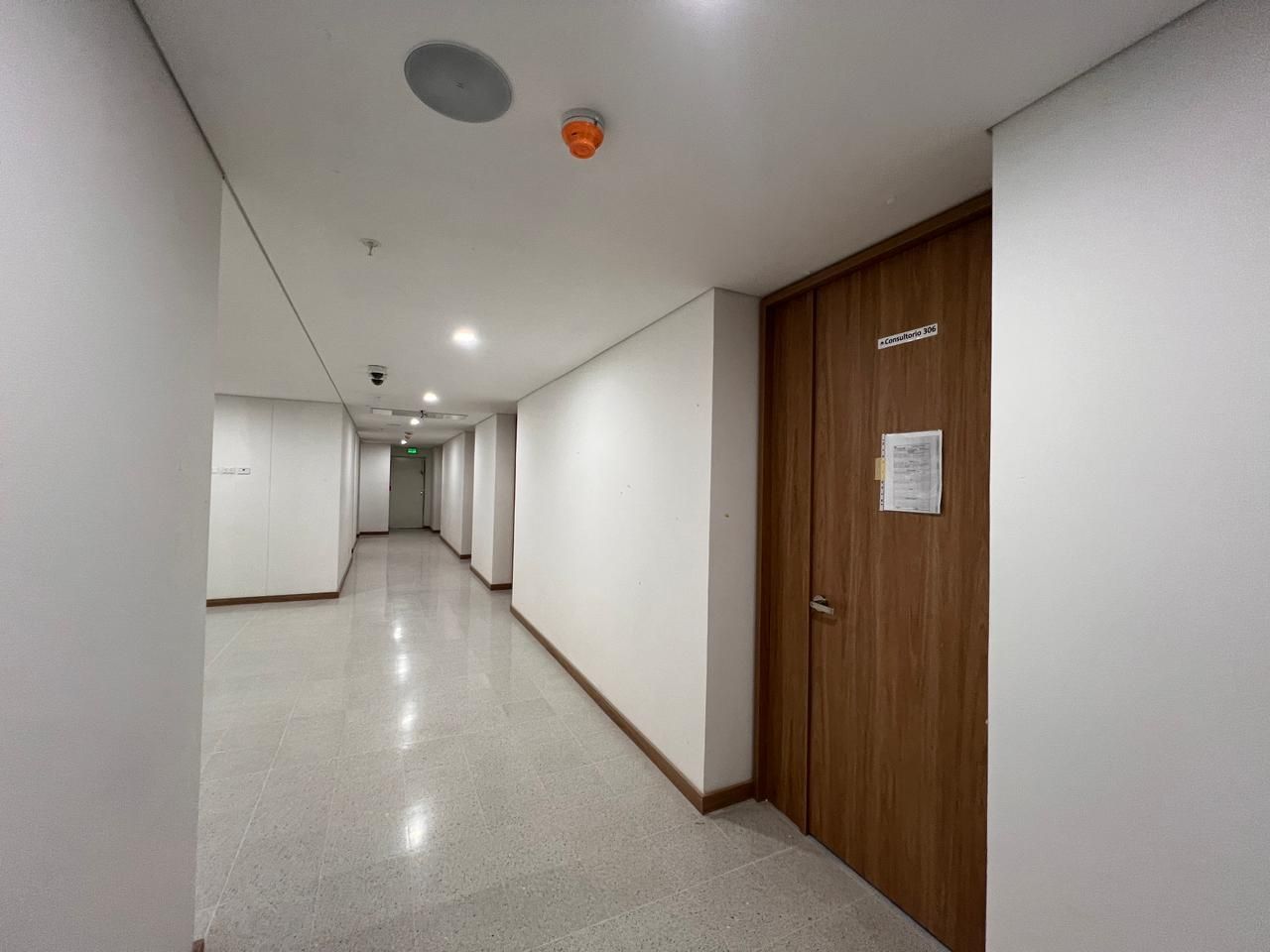 Consultorio en arriendo Antioquia Medellín Los Pinos 30 m2 Habitaciones 0 Baños 1 Garajes 0 Precio $4000000