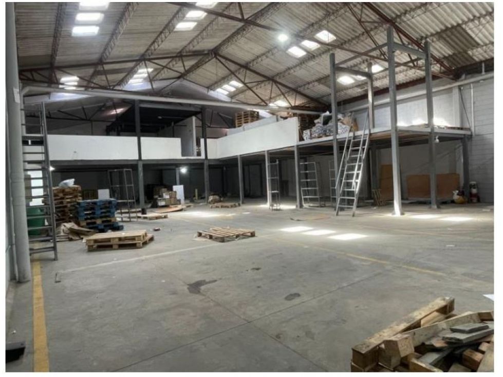 Bodega en arriendo Cundinamarca Bogotá Hb 1300 m2 Habitaciones 0 Baños 4 Garajes 0 Precio $30000000