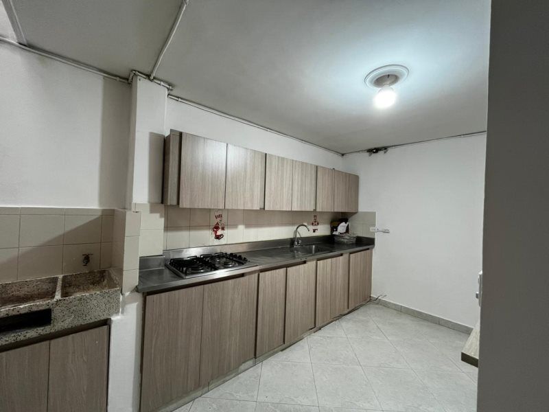 Apartamento en arriendo Antioquia Medellín Picacho 178 m2 Habitaciones 4 Baños 3 Garajes 0 Precio $3800000