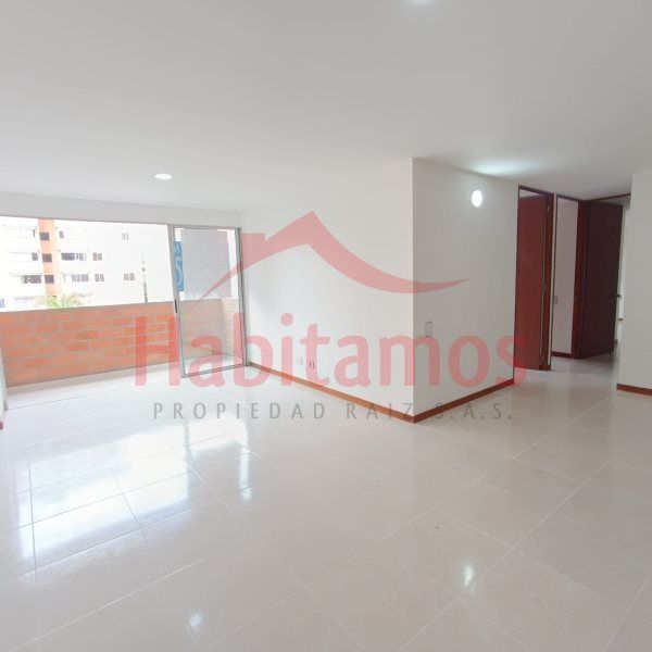 Apartamento en arriendo Antioquia Envigado Jardines 96 m2 Habitaciones 3 Baños 2 Garajes 1 Precio $4000000