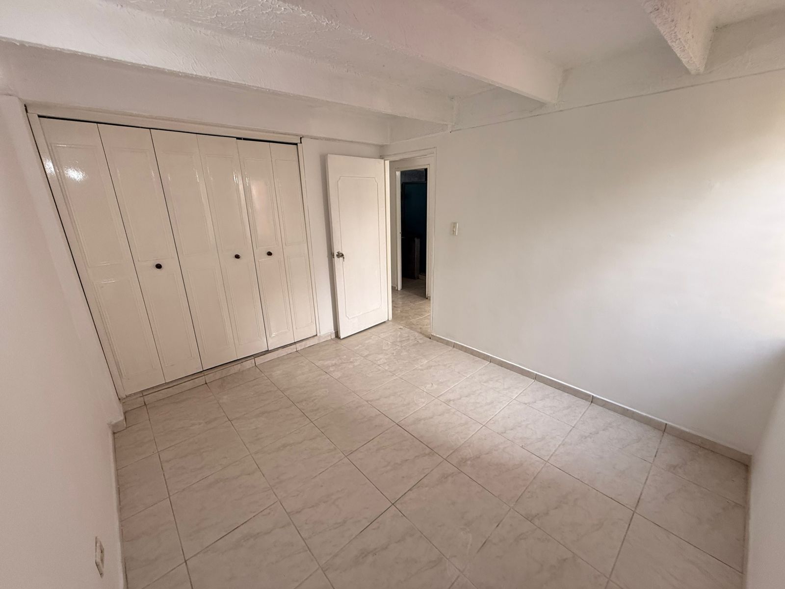 Apartamento en venta Valle Del Cauca Cali El Limonar 52 m2 Habitaciones 2 Baños 1 Garajes 1 Precio $140000000