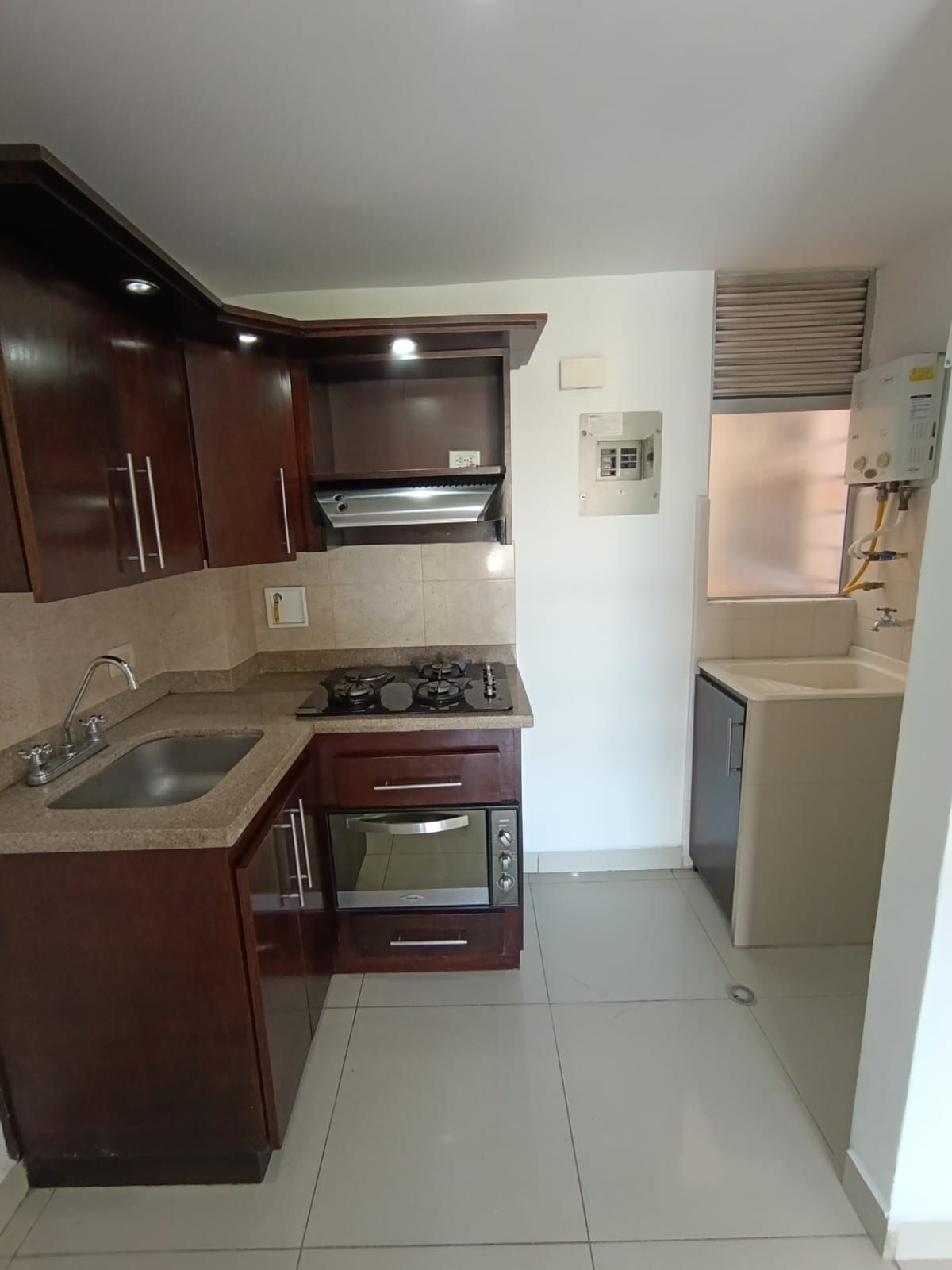Apartamento en arriendo Antioquia Medellín Rosales 60 m2 Habitaciones 2 Baños 2 Garajes 0 Precio $2300000