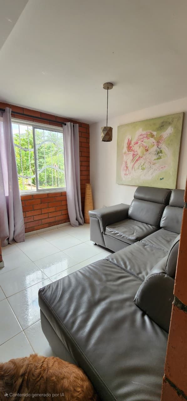 Casa en venta Risaralda Dosquebradas Colinas Del Bosque 42 m2 Habitaciones 3 Baños 2 Garajes 2 Precio $240000000