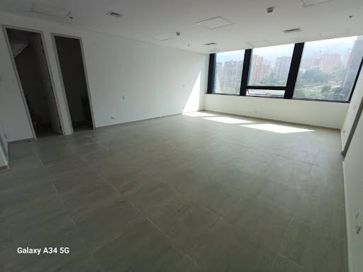Oficina en arriendo Antioquia Medellín El Castillo 60 m2 Habitaciones 0 Baños 1 Garajes 1 Precio $7000000