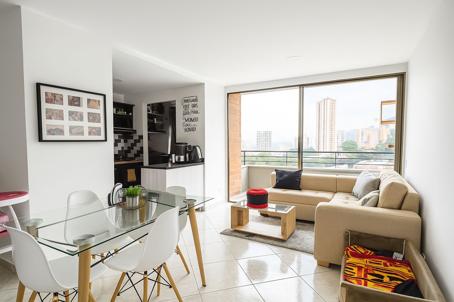 Apartamento en venta Antioquia Sabaneta La Florida 6990 m2 Habitaciones 3 Baños 2 Garajes 1 Precio $450000000