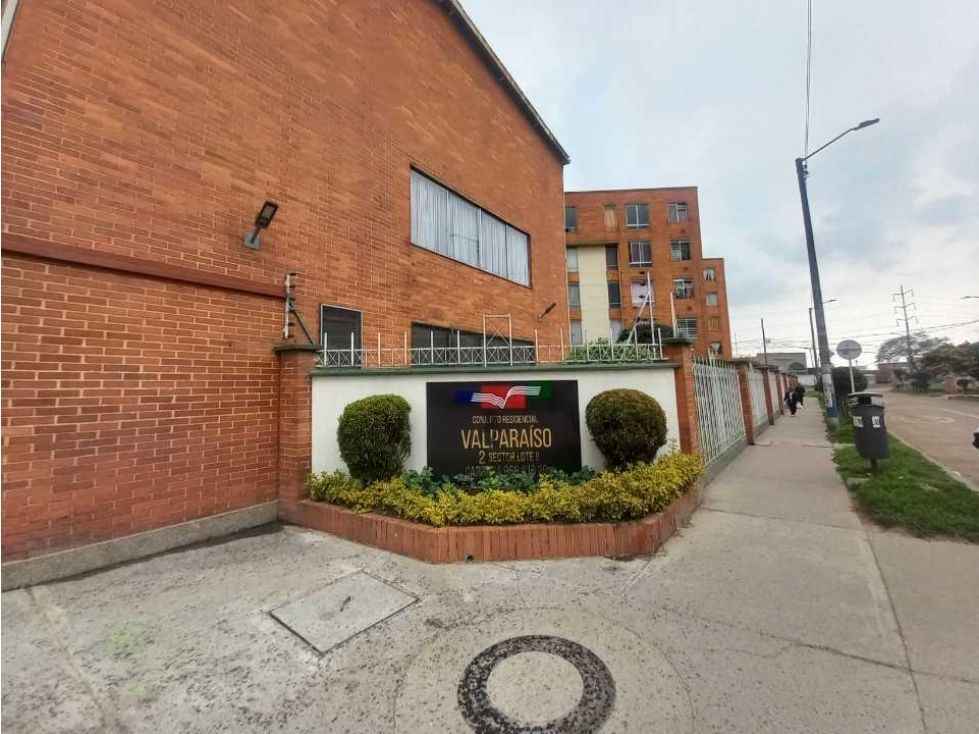 Apartaestudio en arriendo Cundinamarca Bogotá Centro Fontibon 30 m2 Habitaciones 1 Baños 1 Garajes 0 Precio $820000
