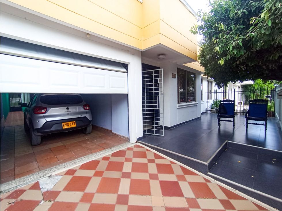 Casa en venta Córdoba Montería Ub Versalles 230 m2 Habitaciones 4 Baños 3 Garajes 1 Precio $520000000