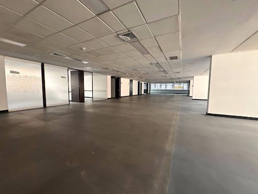 Oficina en arriendo Antioquia Medellín Simesa 507 m2 Habitaciones 0 Baños 8 Garajes 9 Precio $38350000