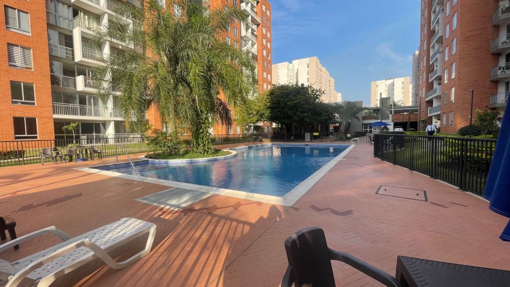 Apartamento en arriendo Valle Del Cauca Cali Condominio Marfil 68 m2 Habitaciones 3 Baños 2 Garajes 1 Precio $1600000