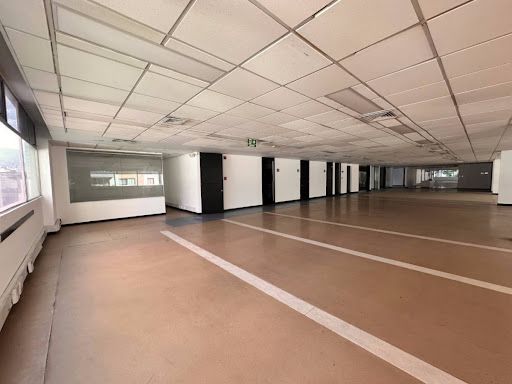 Oficina en arriendo Antioquia Medellín Simesa 505 m2 Habitaciones 0 Baños 14 Garajes 9 Precio $38250000