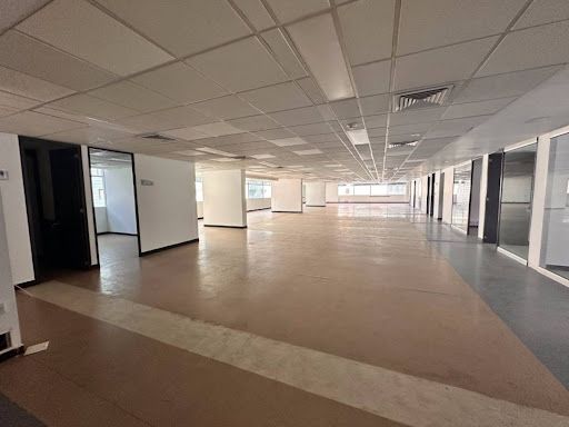 Oficina en arriendo Antioquia Medellín Simesa 505 m2 Habitaciones 0 Baños 14 Garajes 2 Precio $36400000