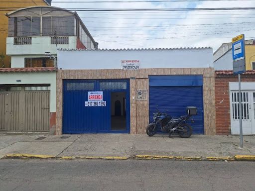 Bodega en arriendo Cundinamarca Bogotá Álamos 250 m2 Habitaciones 0 Baños 2 Garajes 0 Precio $8000000
