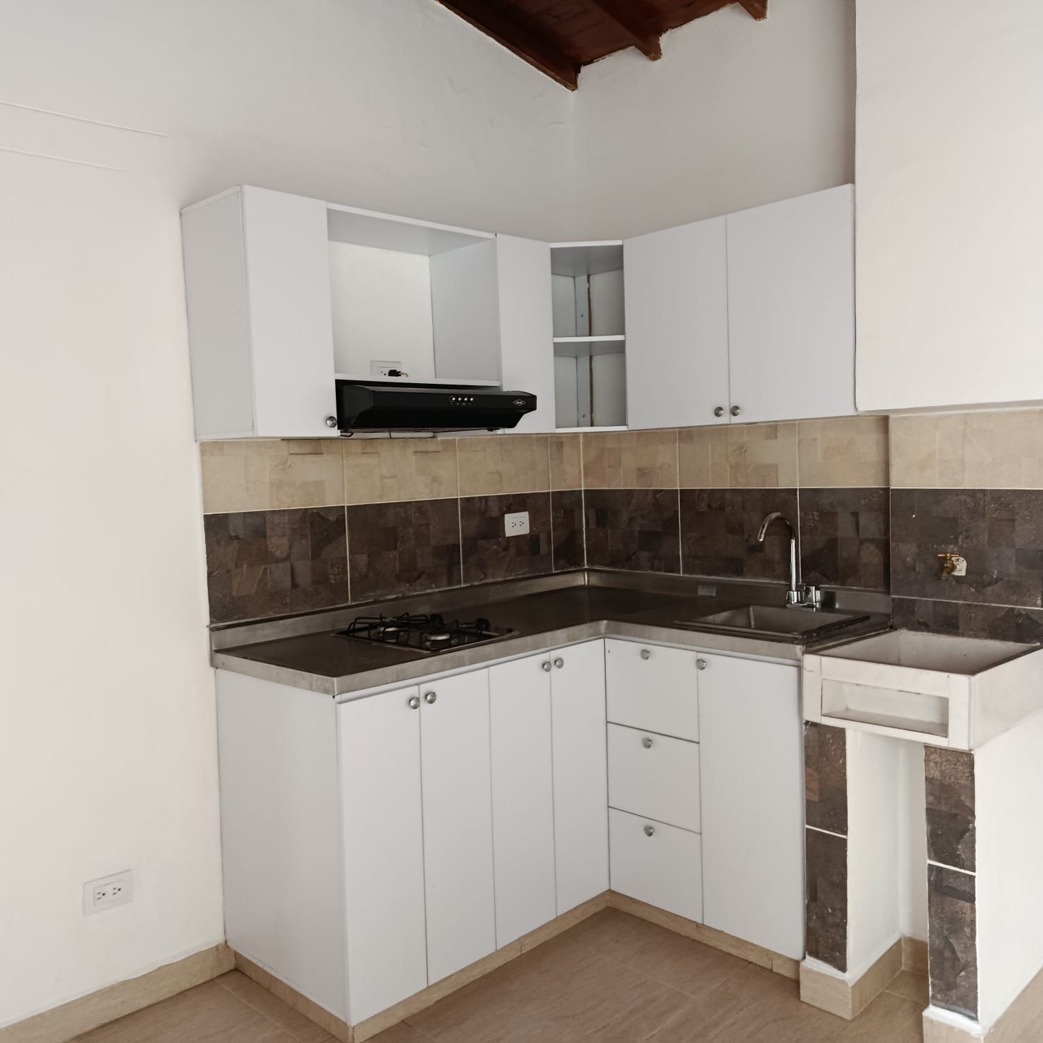 Apartaestudio en arriendo Antioquia Medellín La Candelaria 43 m2 Habitaciones 1 Baños 1 Garajes 0 Precio $1100000