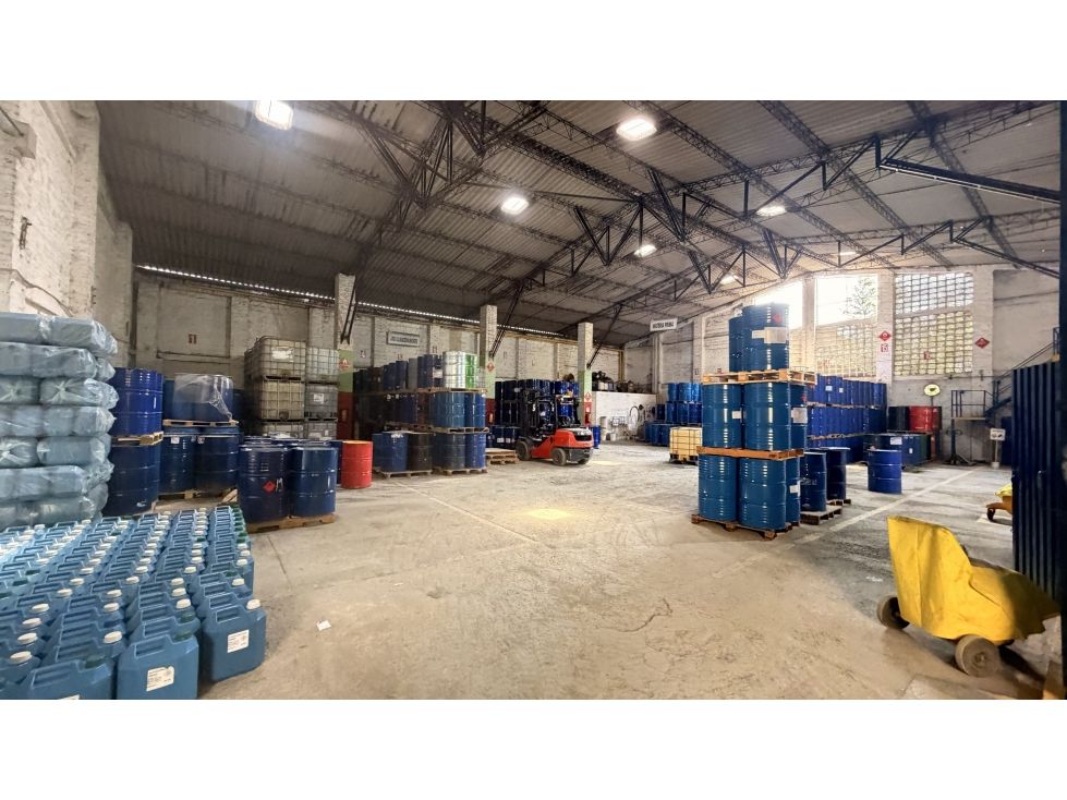 Bodega en venta Valle Del Cauca Cali Menga 739 m2 Habitaciones 0 Baños 3 Garajes 3 Precio $1250000000