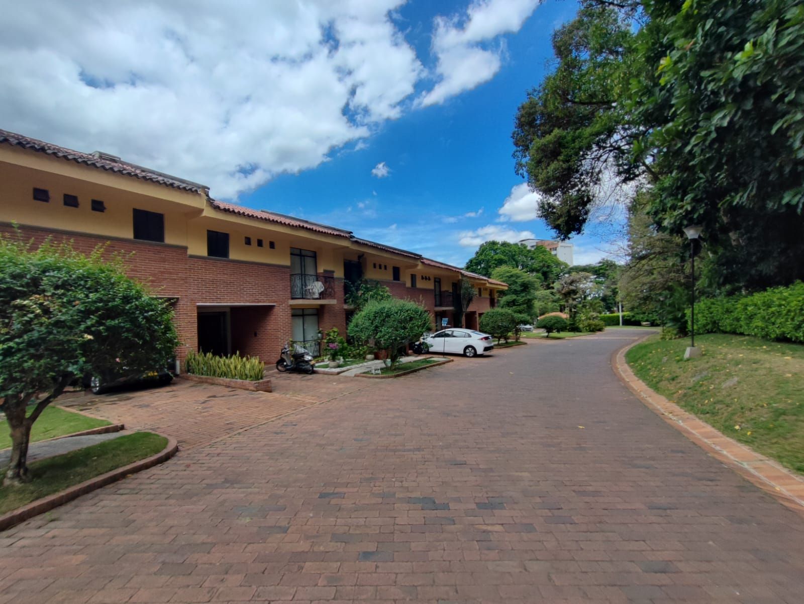 Casa en venta Tolima Ibagué Cr El Vergel 94 m2 Habitaciones 4 Baños 3 Garajes 1 Precio $770000000