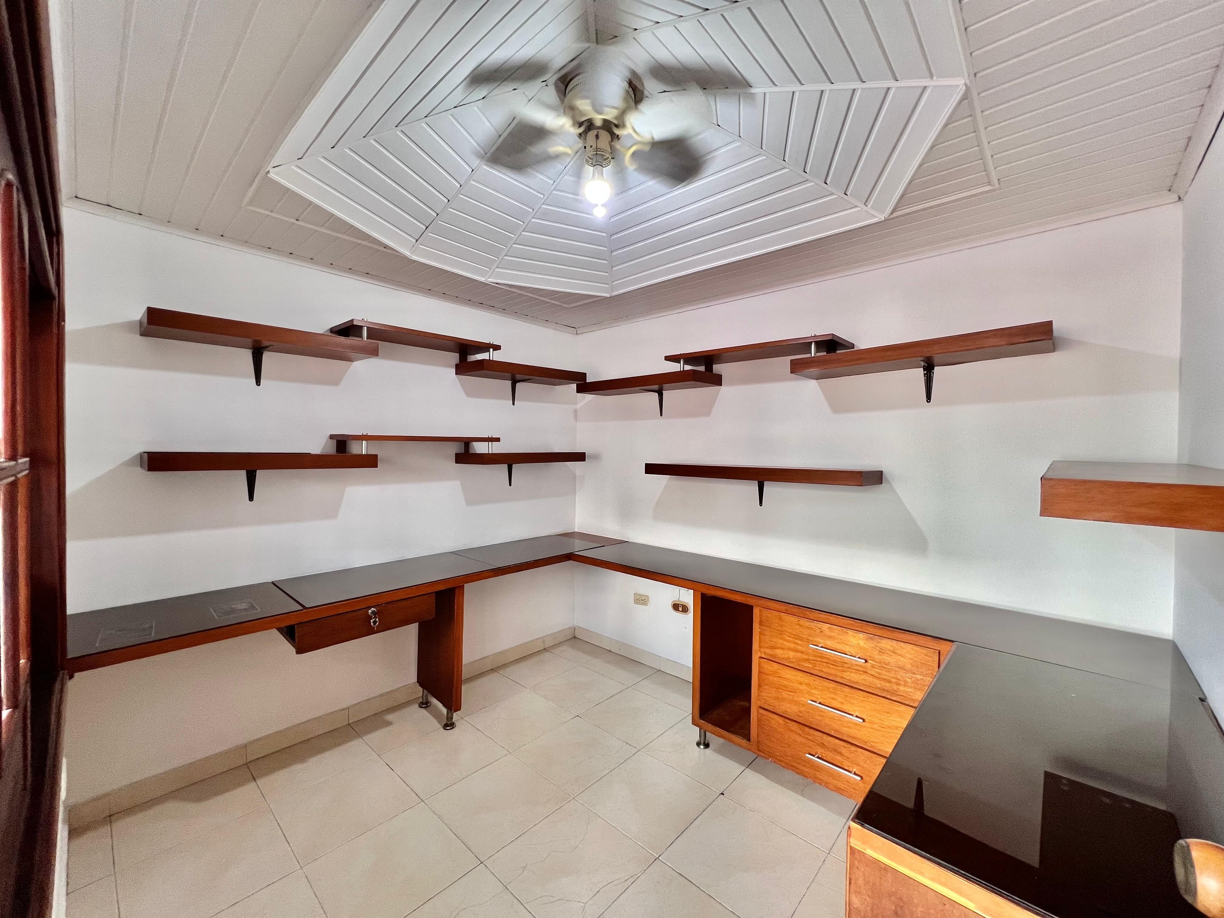 Oficina en arriendo Meta Villavicencio Villa María 230 m2 Habitaciones 0 Baños 4 Garajes 2 Precio $3500000