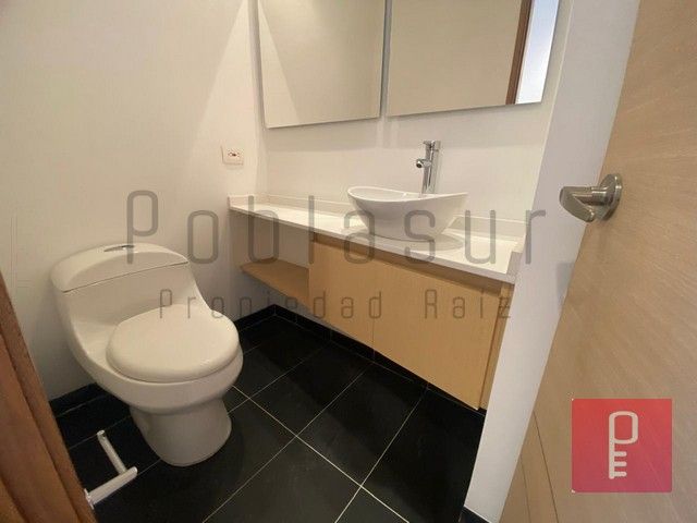 Apartamento en arriendo Antioquia Envigado Zúñiga 140 m2 Habitaciones 3 Baños 3 Garajes 2 Precio $6500000