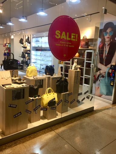 Local en venta Cundinamarca Bogotá Santa Catalina 56 m2 Habitaciones 0 Baños 0 Garajes 0 Precio $2184000000