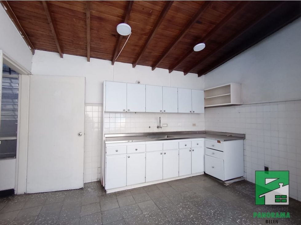 Casa en arriendo Antioquia Medellín Lorena 234 m2 Habitaciones 4 Baños 3 Garajes 0 Precio $5600000