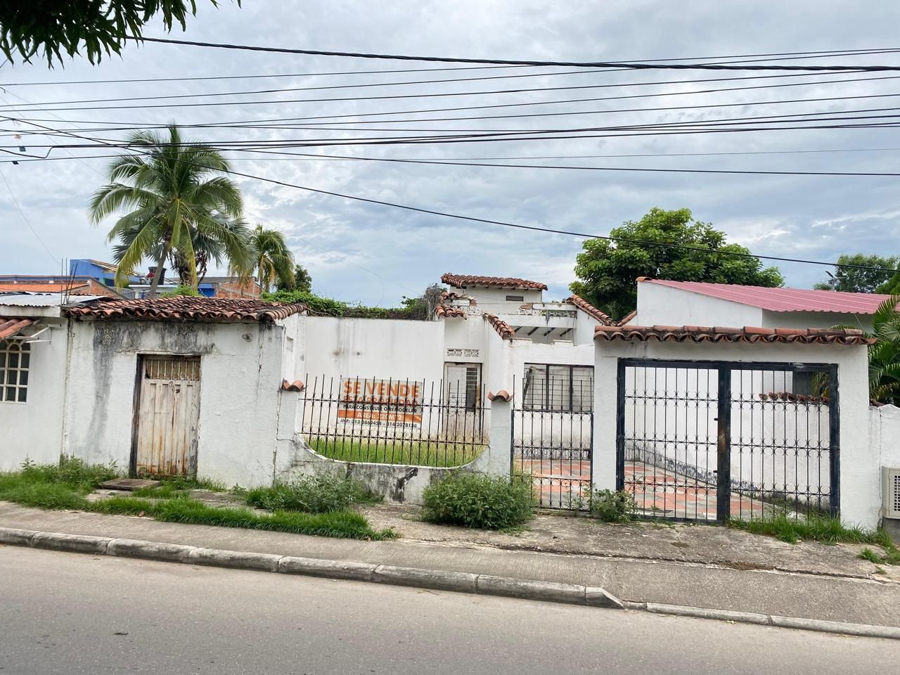 Casa en venta Cundinamarca Girardot Cr El Refugio 170 m2 Habitaciones 1 Baños 1 Garajes 1 Precio $250000000