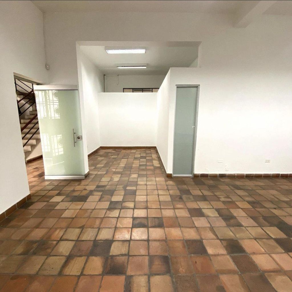 Casa en arriendo Valle Del Cauca Cali Centenario 480 m2 Habitaciones 12 Baños 5 Garajes 1 Precio $9500000