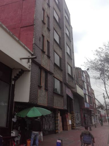 Edificio en venta Cundinamarca Bogotá San Jose De La Granja 947 m2 Habitaciones 0 Baños 12 Garajes 3 Precio $2400000000