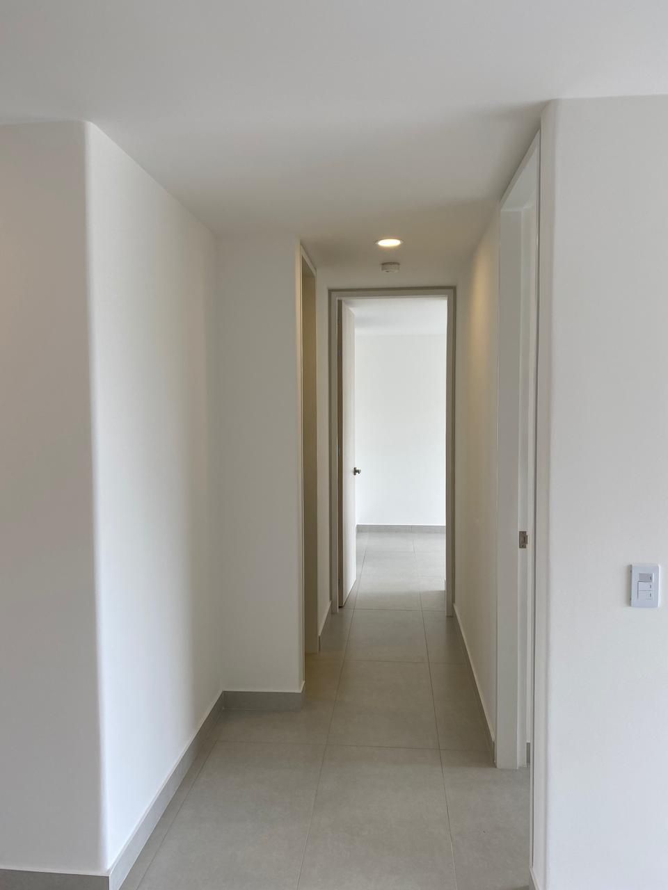 Apartamento en arriendo Antioquia Envigado La Inmaculada 90 m2 Habitaciones 2 Baños 2 Garajes 1 Precio $4200000